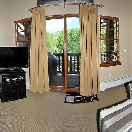 Lodge At Brookside Avon Village חדר תמונה