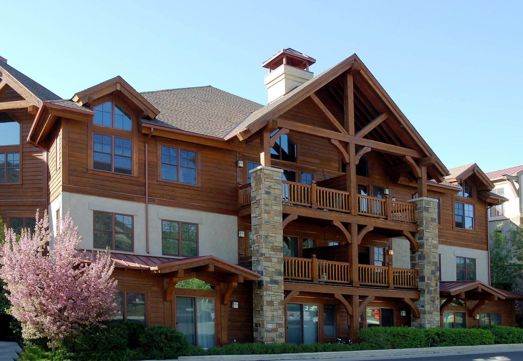 Lodge At Brookside Avon Village מראה חיצוני תמונה