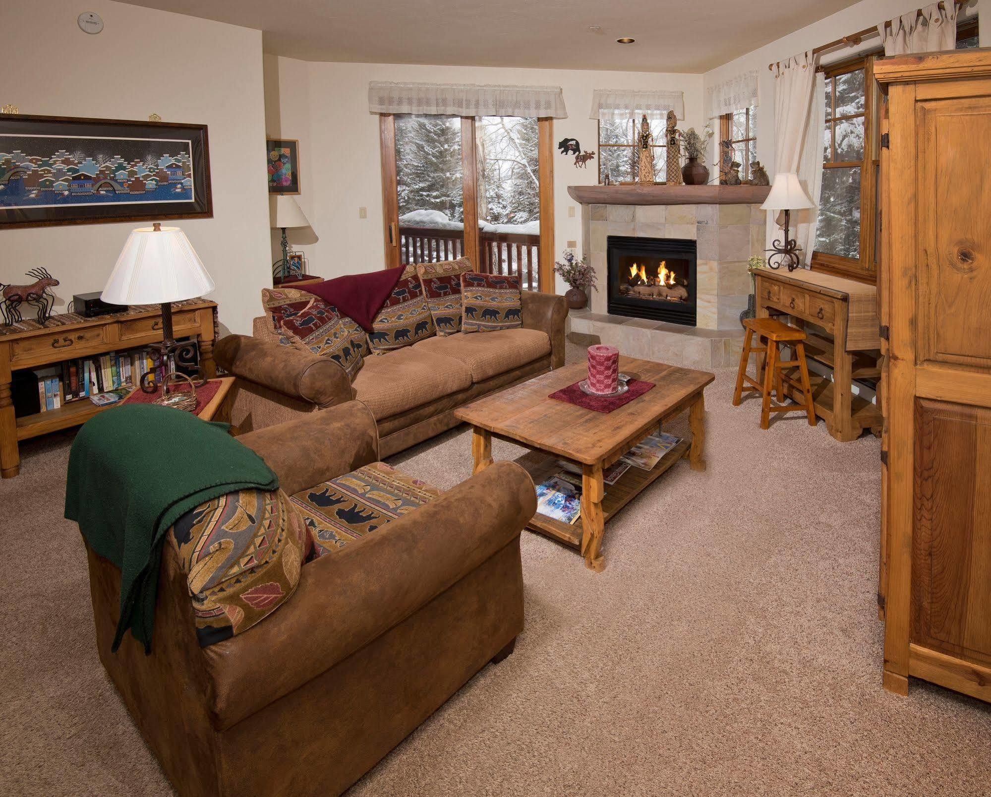 Lodge At Brookside Avon Village מראה חיצוני תמונה